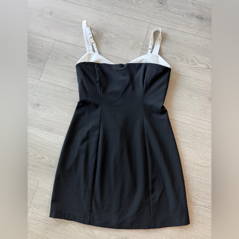 Abercrombie & Fitch Black Dress With White Strap Accent